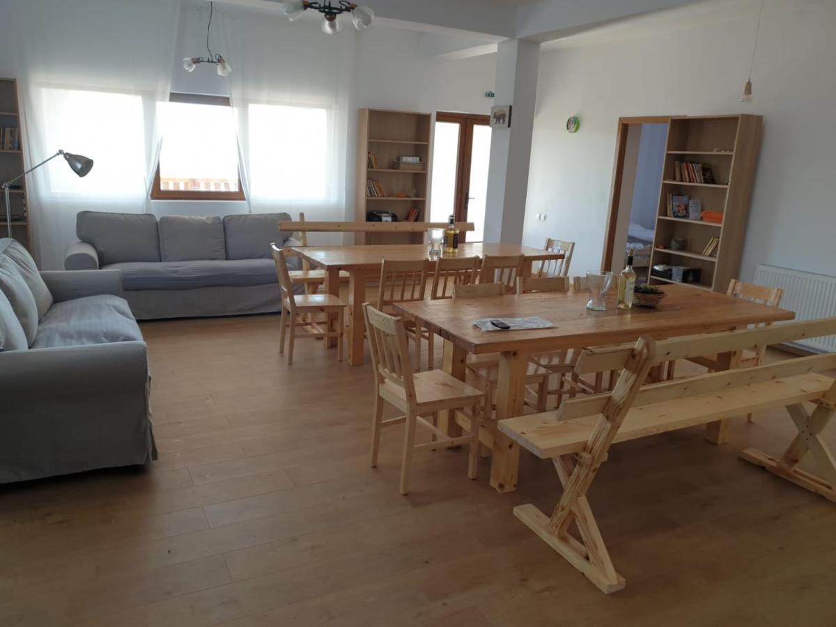 Casuta De La Munte Hotel Sfodea Kültér fotó